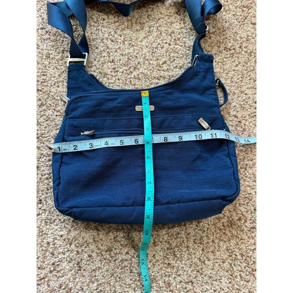 Baggallini Crossover Crossbody, Navy blue, lots of pockets! - Picture 3 of 10